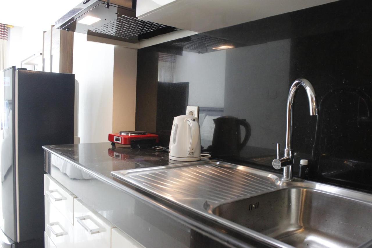 Strategic At Kosambi By Travelio Apartemen